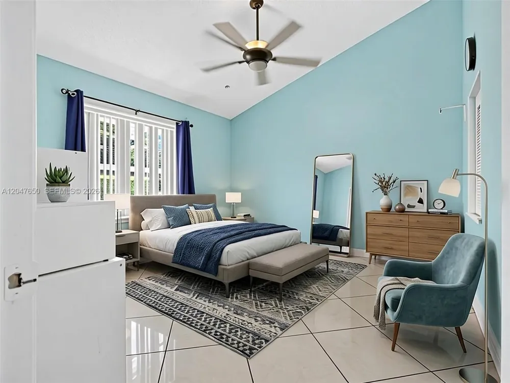 16203 NW 8th Dr Pembroke Pines, FL 33028