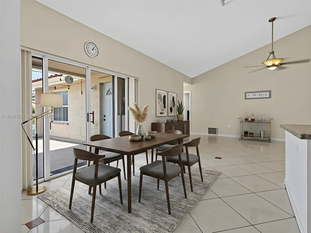 16203 NW 8th Dr Pembroke Pines, FL 33028