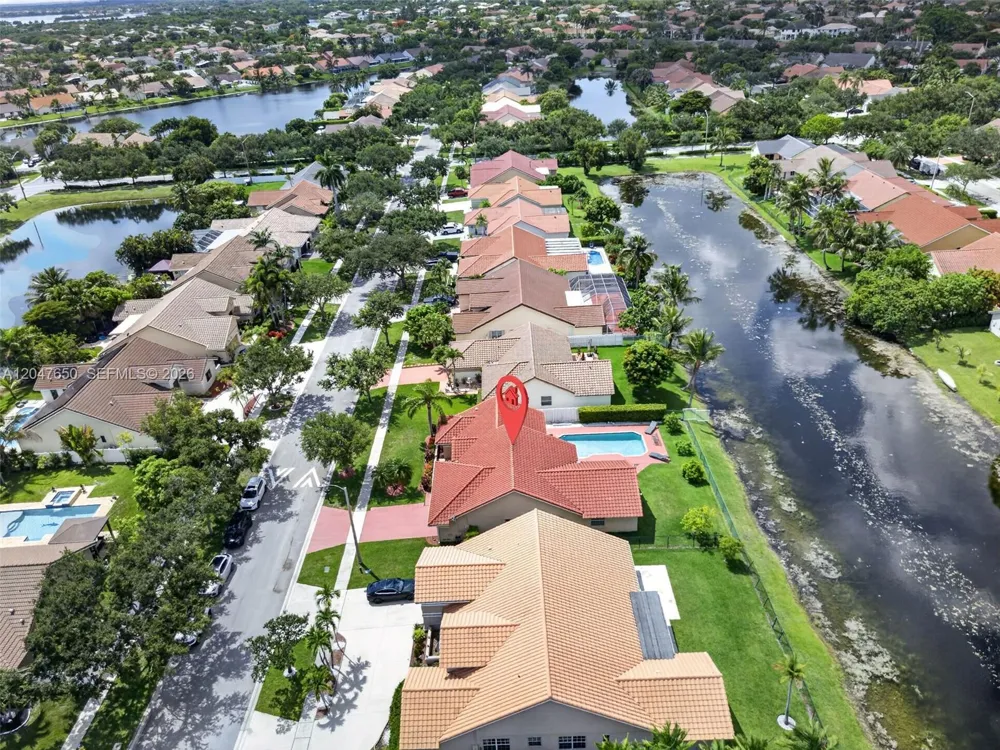 16203 NW 8th Dr Pembroke Pines, FL 33028