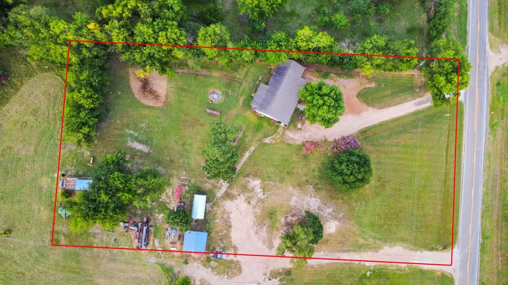 15197 Farm Road 71 E Sulphur Bluff, TX 75481