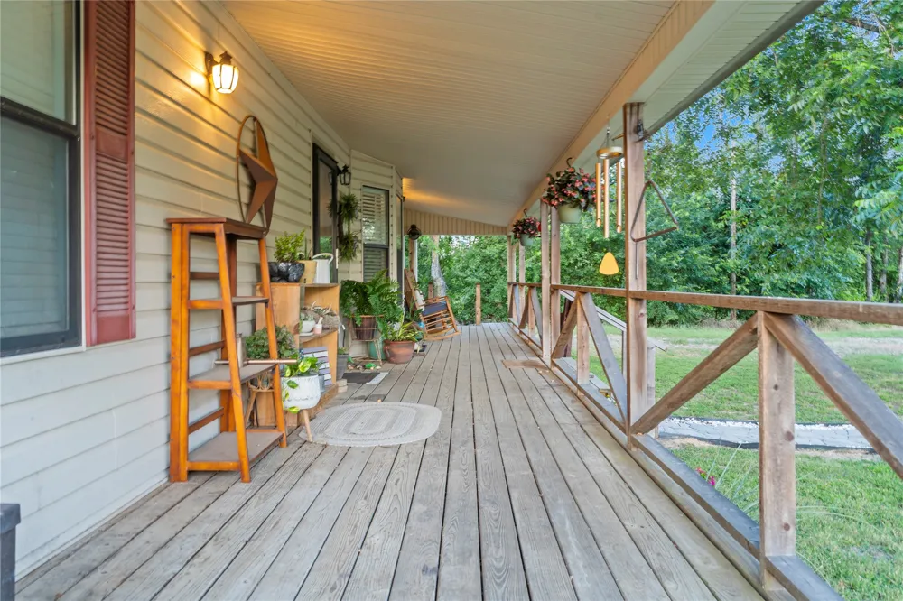 15197 Farm Road 71 E Sulphur Bluff, TX 75481