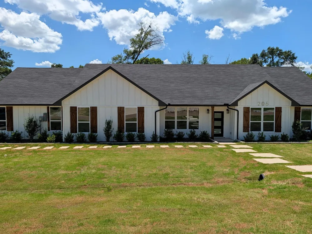 206 Splitrail Drive Mabank, TX 75143