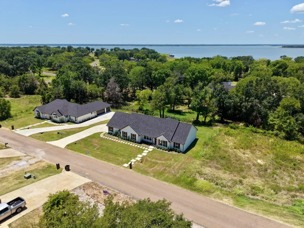 206 Splitrail Drive Mabank, TX 75143