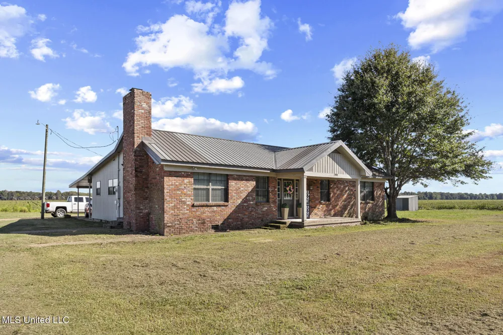 13900 Eagle Bend Road Yazoo City, MS 39194