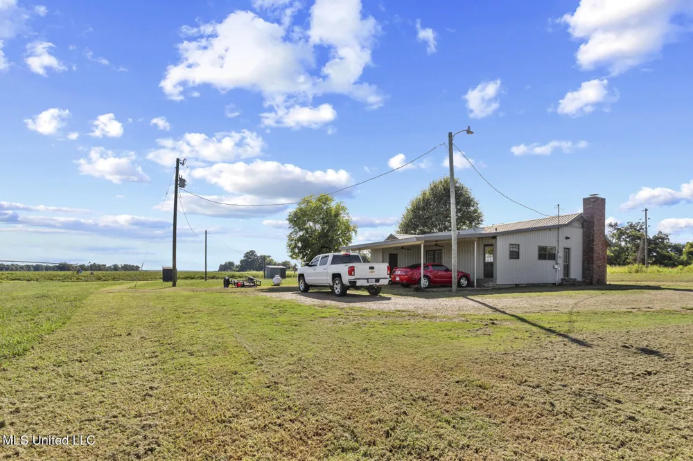 13900 Eagle Bend Road Yazoo City, MS 39194