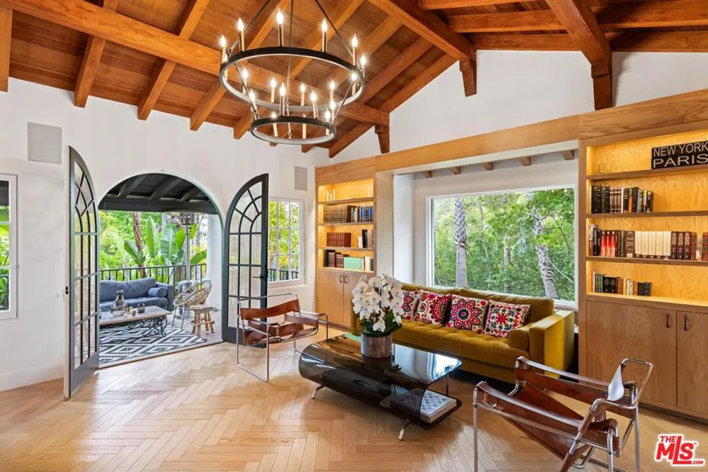 9451 Sunset Boulevard Beverly Hills, CA 90210