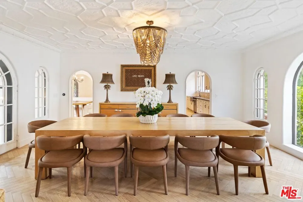 9451 Sunset Boulevard Beverly Hills, CA 90210