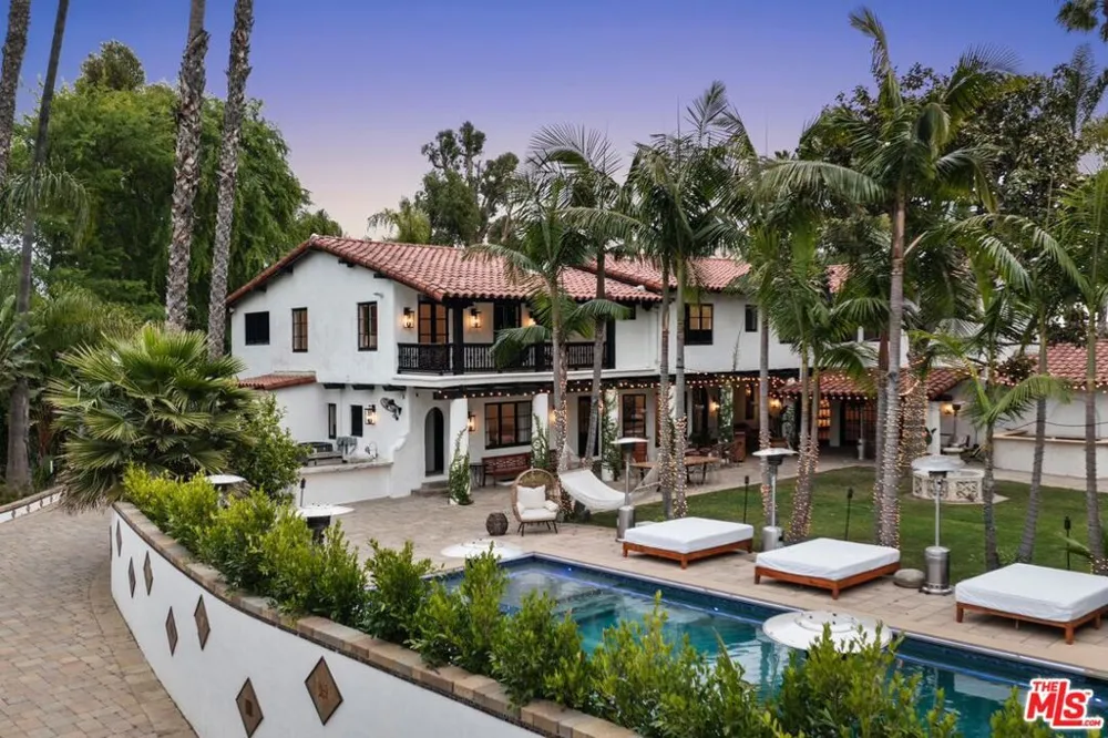 9451 Sunset Boulevard Beverly Hills, CA 90210