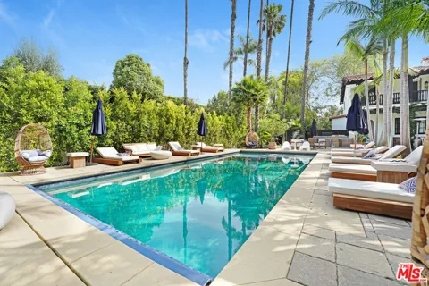 9451 Sunset Boulevard