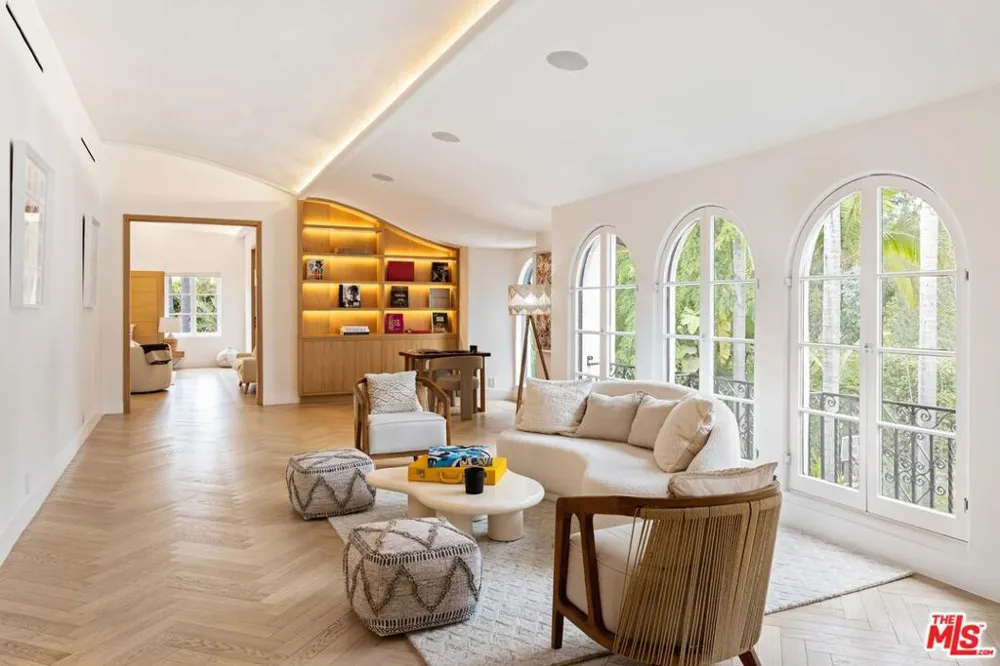 9451 Sunset Boulevard Beverly Hills, CA 90210