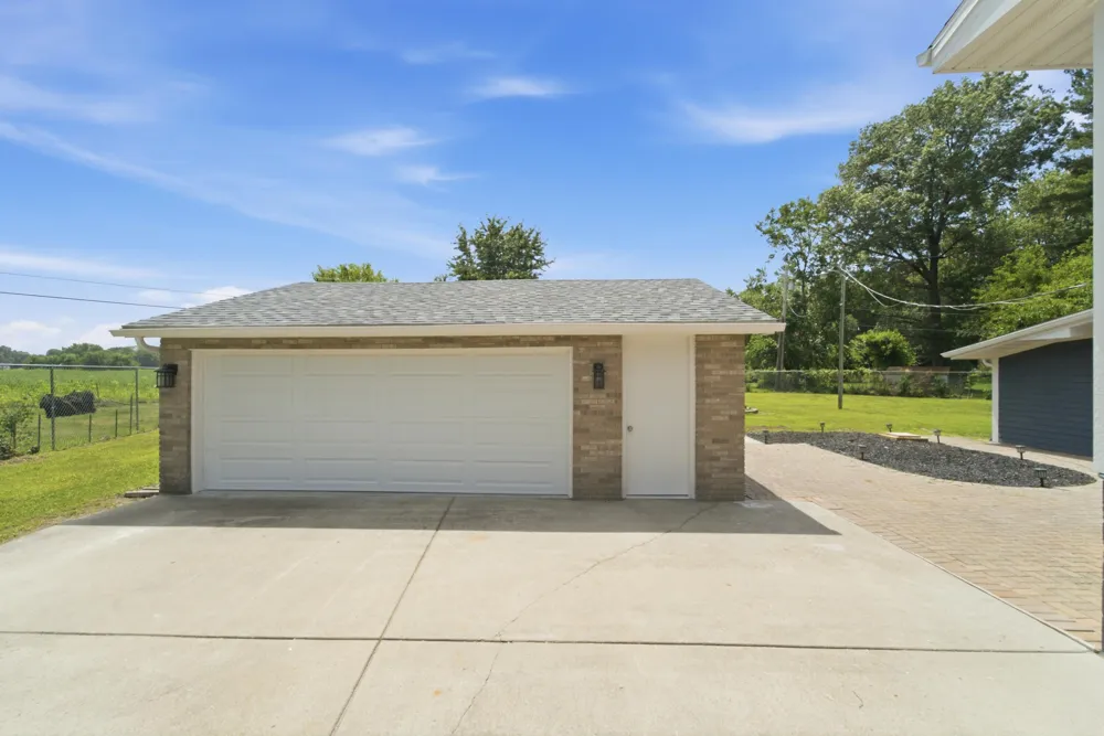 10302 493 E Demotte, IN 46310
