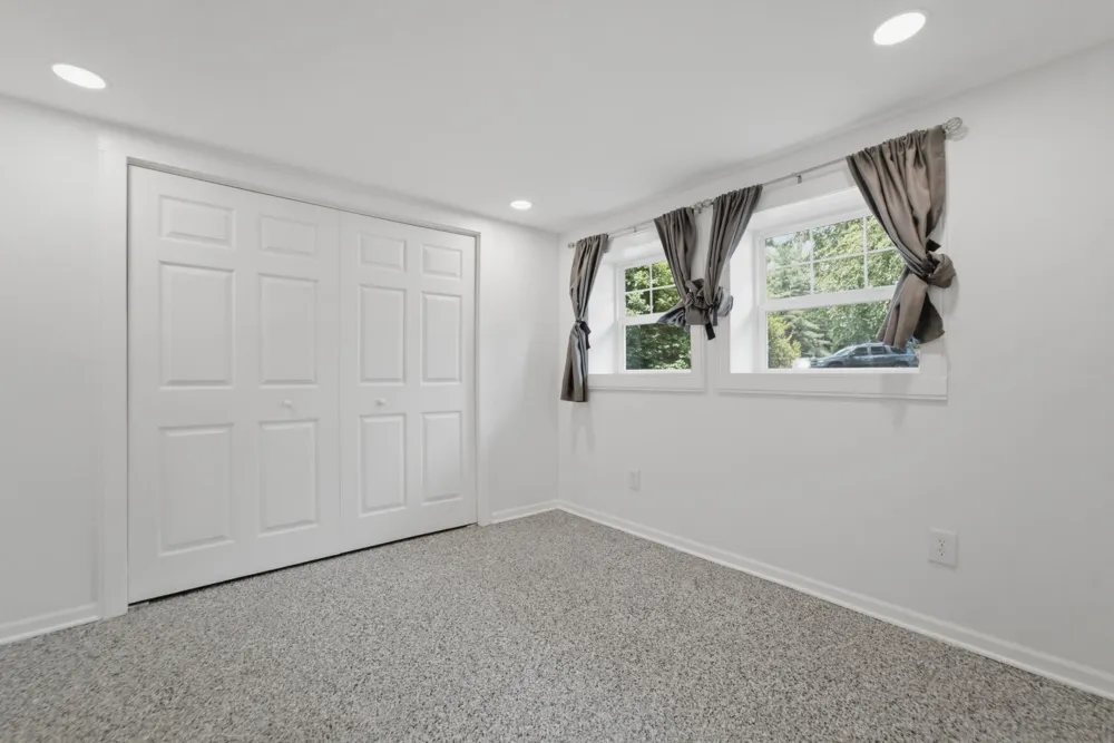 10302 493 E Demotte, IN 46310