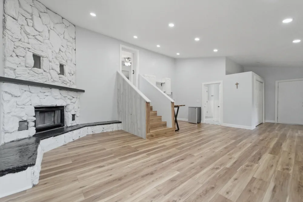 10302 493 E Demotte, IN 46310