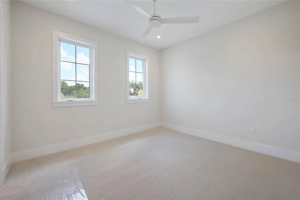 1134 PRADO LANE Oakland, FL 34787
