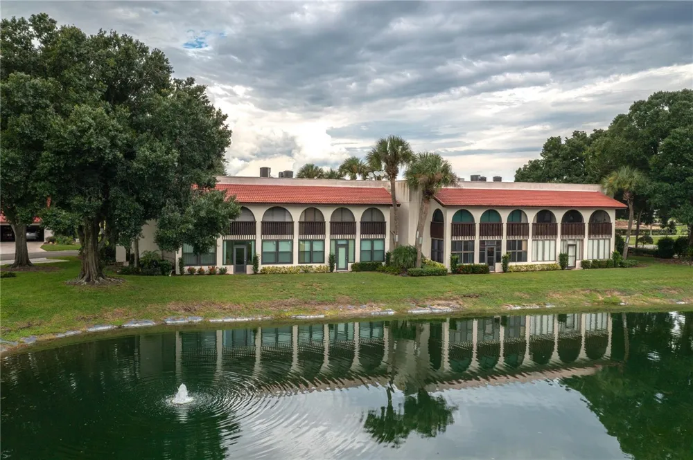 8203 VILLAGE DRIVE #H-23 Lake Wales, FL 33898