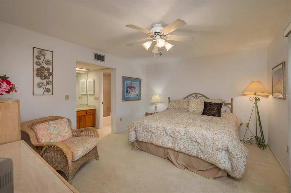 8203 VILLAGE DRIVE #H-23 Lake Wales, FL 33898