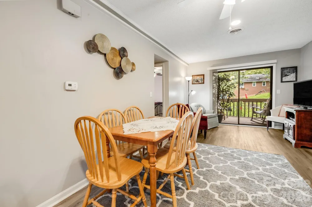 1325 4th Avenue W #C Hendersonville, NC 28739