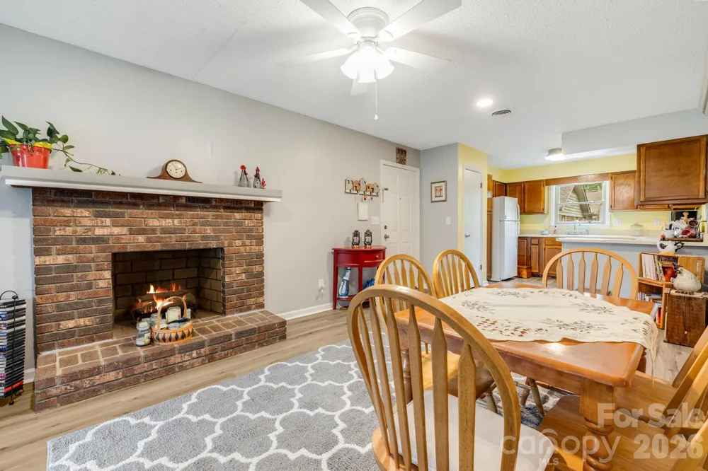 1325 4th Avenue W #C Hendersonville, NC 28739