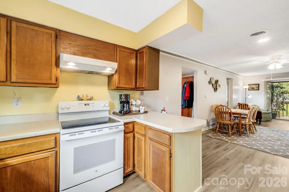 1325 4th Avenue W #C Hendersonville, NC 28739