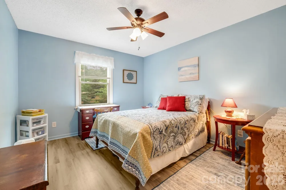 1325 4th Avenue W #C Hendersonville, NC 28739