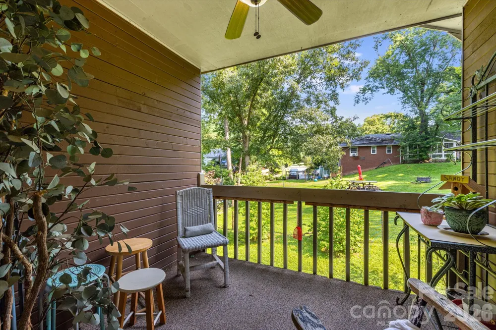 1325 4th Avenue W #C Hendersonville, NC 28739