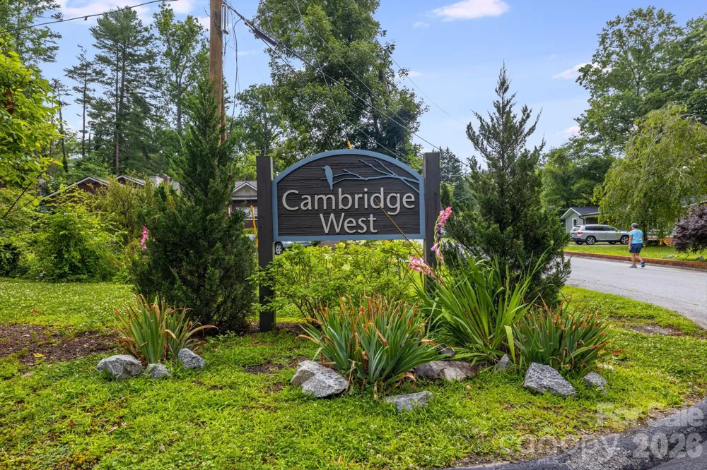 1325 4th Avenue W #C Hendersonville, NC 28739