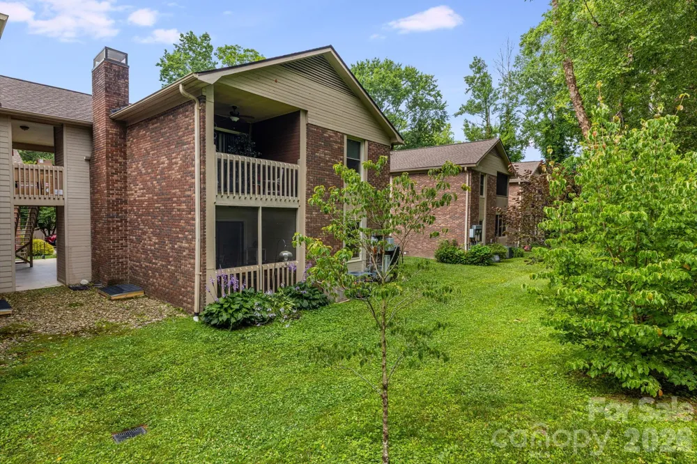 1325 4th Avenue W #C Hendersonville, NC 28739