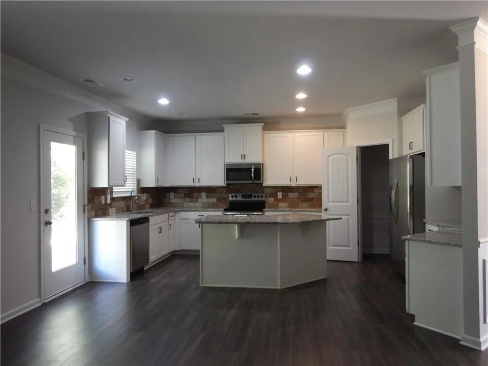 720 Country Ridge Drive Hoschton, GA 30548