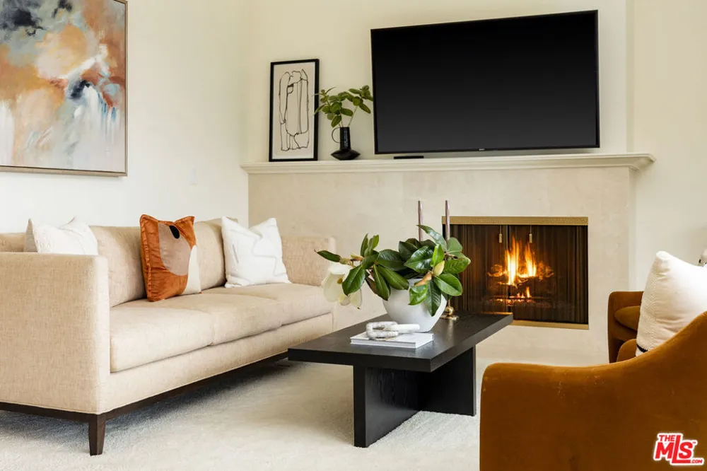2041 Paseo Almeria Santa Barbara, CA 93103
