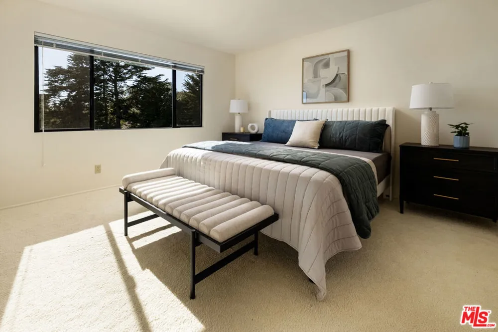 2041 Paseo Almeria Santa Barbara, CA 93103