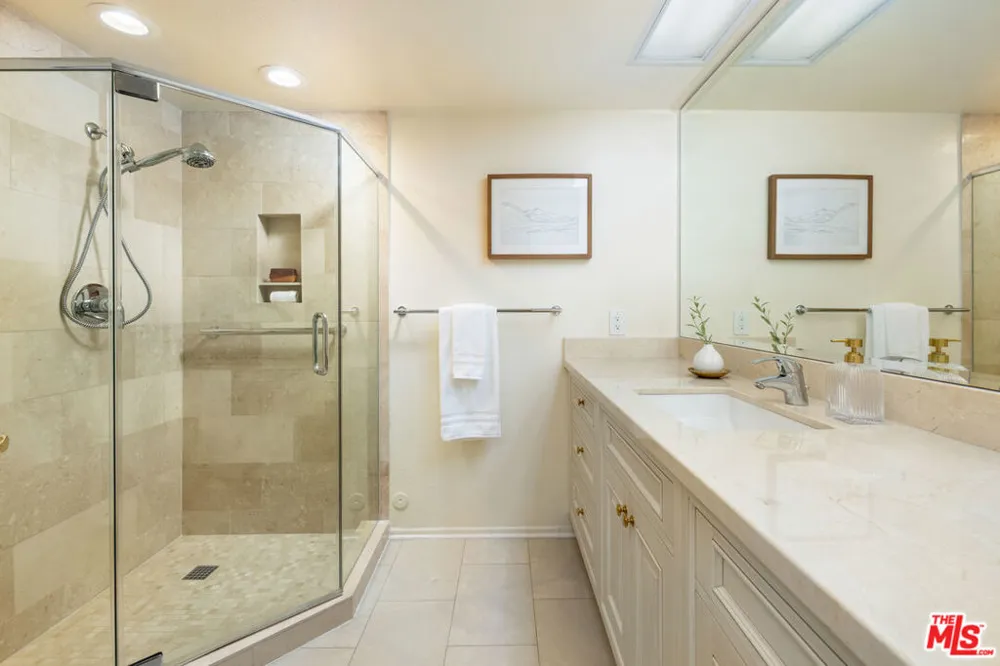 2041 Paseo Almeria Santa Barbara, CA 93103