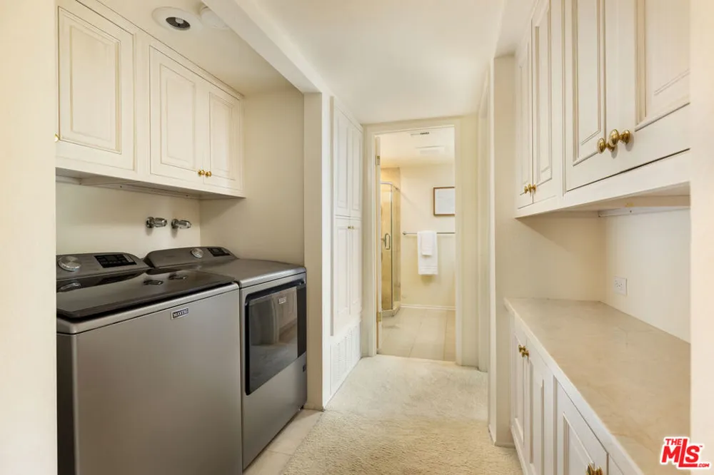 2041 Paseo Almeria Santa Barbara, CA 93103