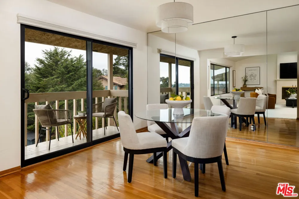 2041 Paseo Almeria Santa Barbara, CA 93103
