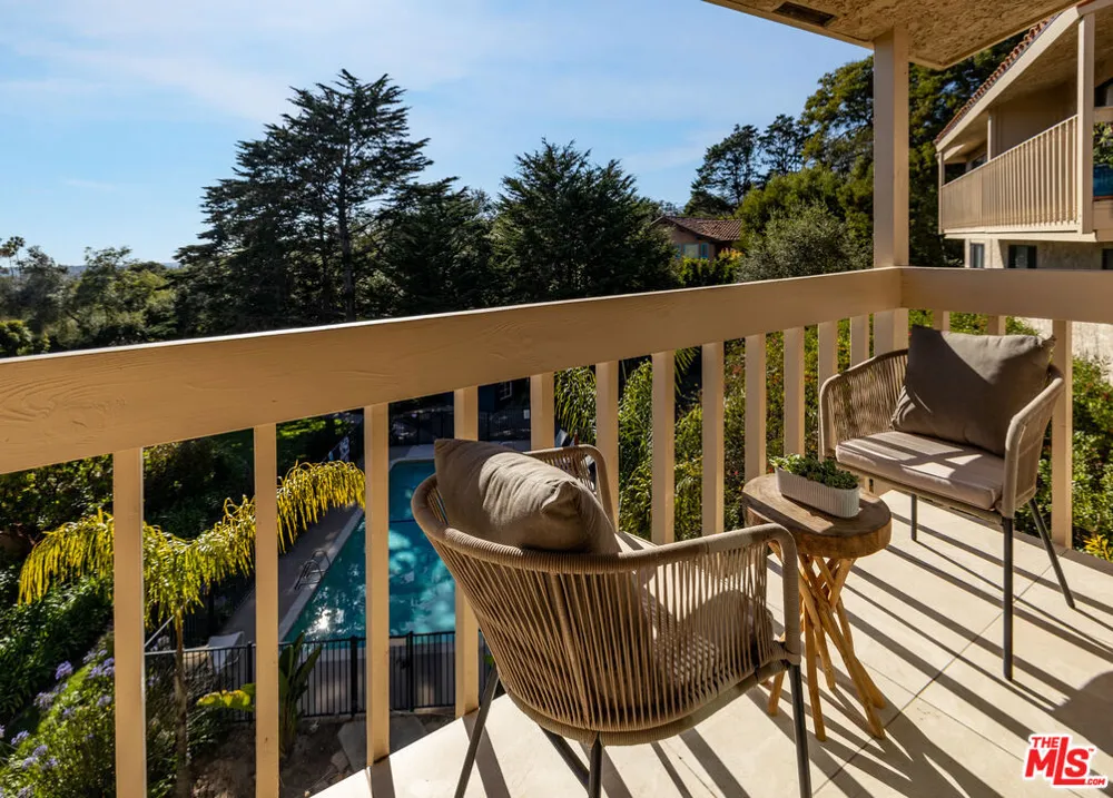 2041 Paseo Almeria Santa Barbara, CA 93103
