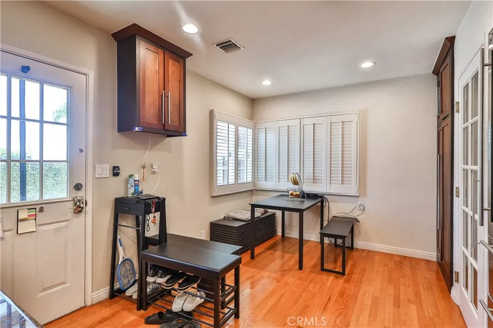 843 Entrada Glendora, CA 91741