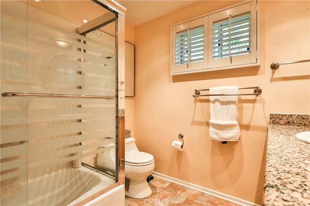 843 Entrada Glendora, CA 91741