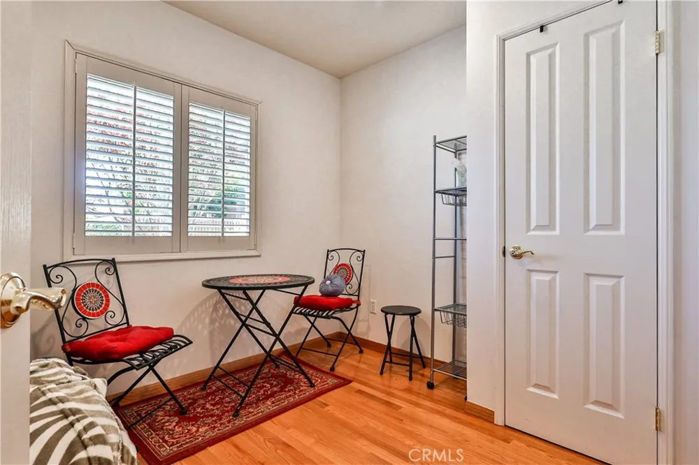 843 Entrada Glendora, CA 91741