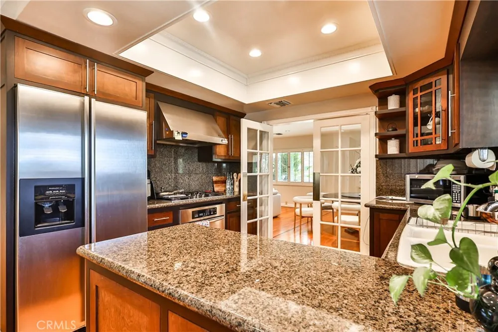 843 Entrada Glendora, CA 91741