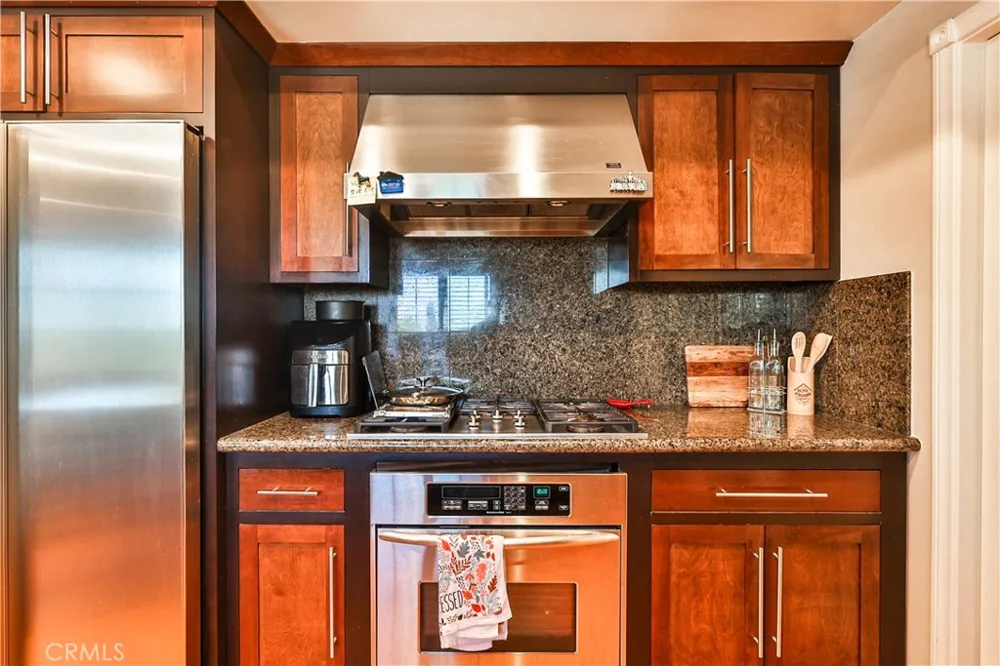 843 Entrada Glendora, CA 91741