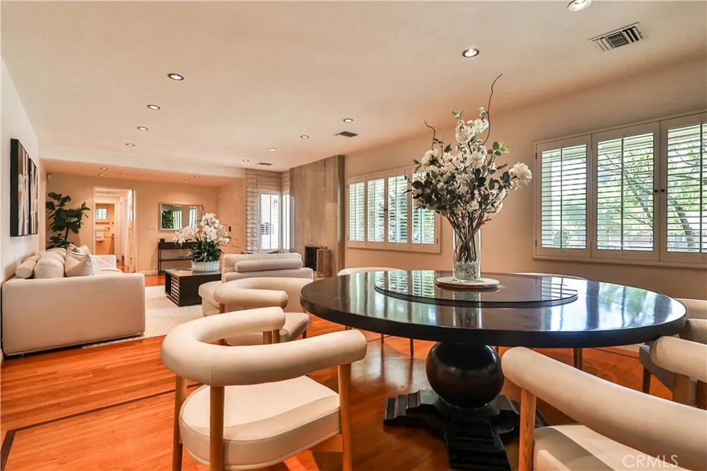 843 Entrada Glendora, CA 91741