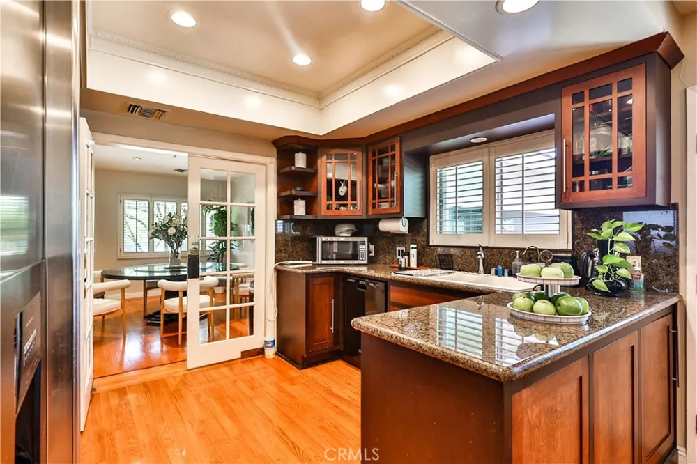 843 Entrada Glendora, CA 91741