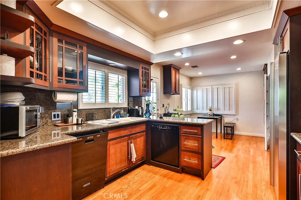 843 Entrada Glendora, CA 91741