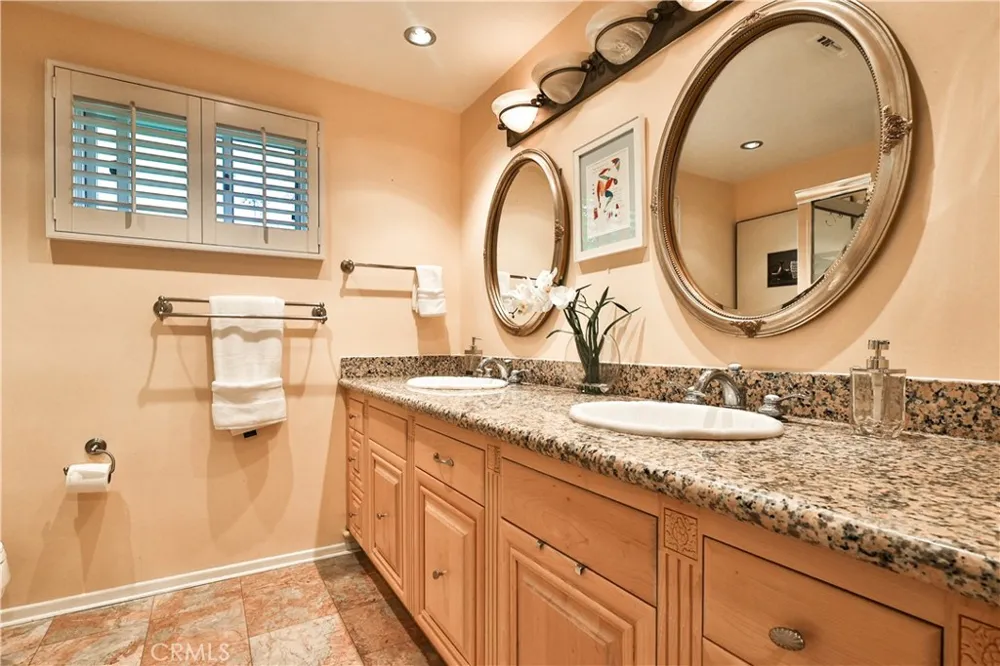 843 Entrada Glendora, CA 91741