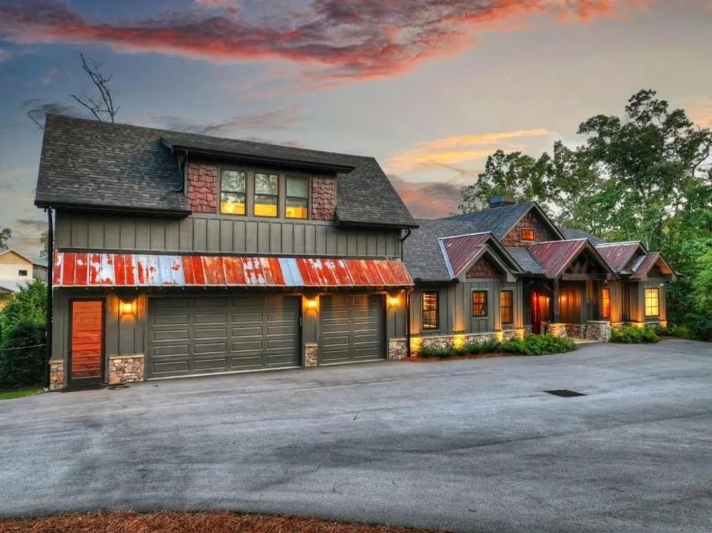 66 Rome Point Blue Ridge, GA 30513