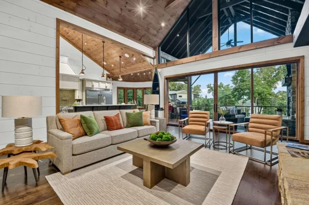 66 Rome Point Blue Ridge, GA 30513