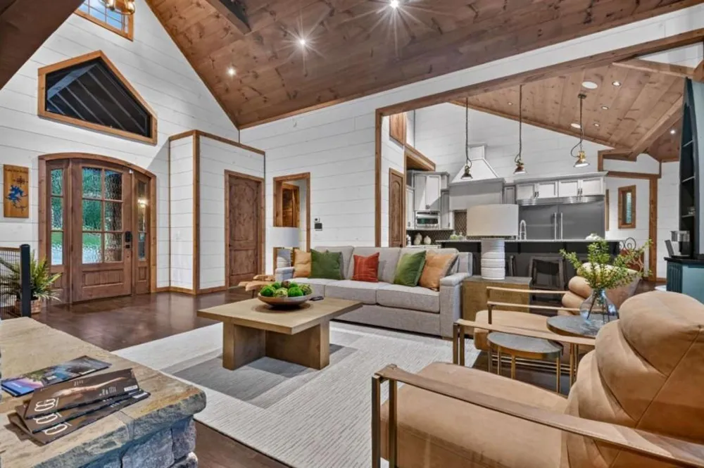 66 Rome Point Blue Ridge, GA 30513