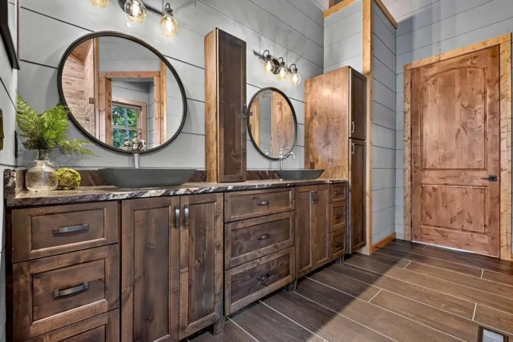 66 Rome Point Blue Ridge, GA 30513