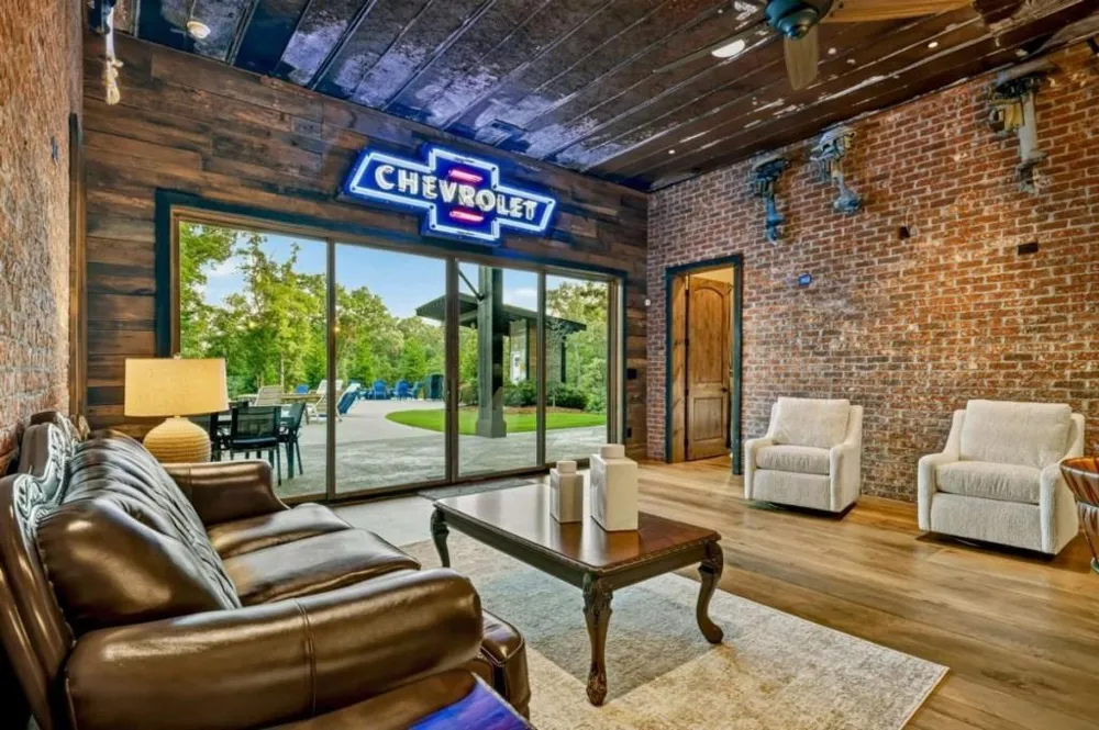 66 Rome Point Blue Ridge, GA 30513