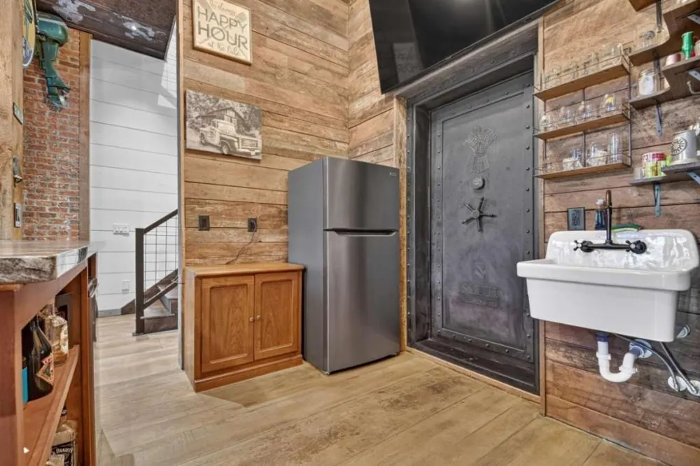 66 Rome Point Blue Ridge, GA 30513