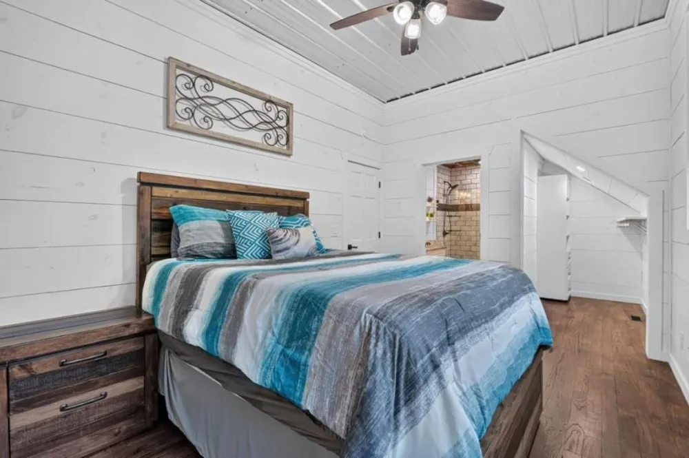 66 Rome Point Blue Ridge, GA 30513